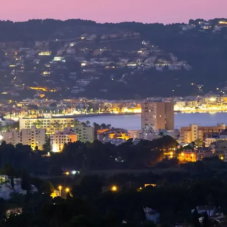Adosado En Golden Park, Holiday home Javea